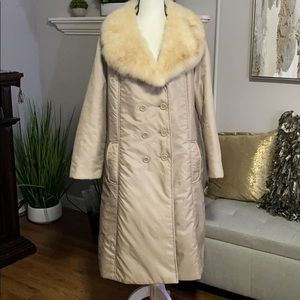 Vintage coat beige with removable collar sz 16